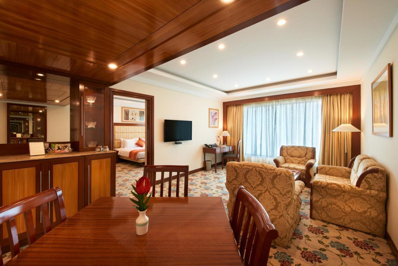 Accord Puducherry Extérieur photo