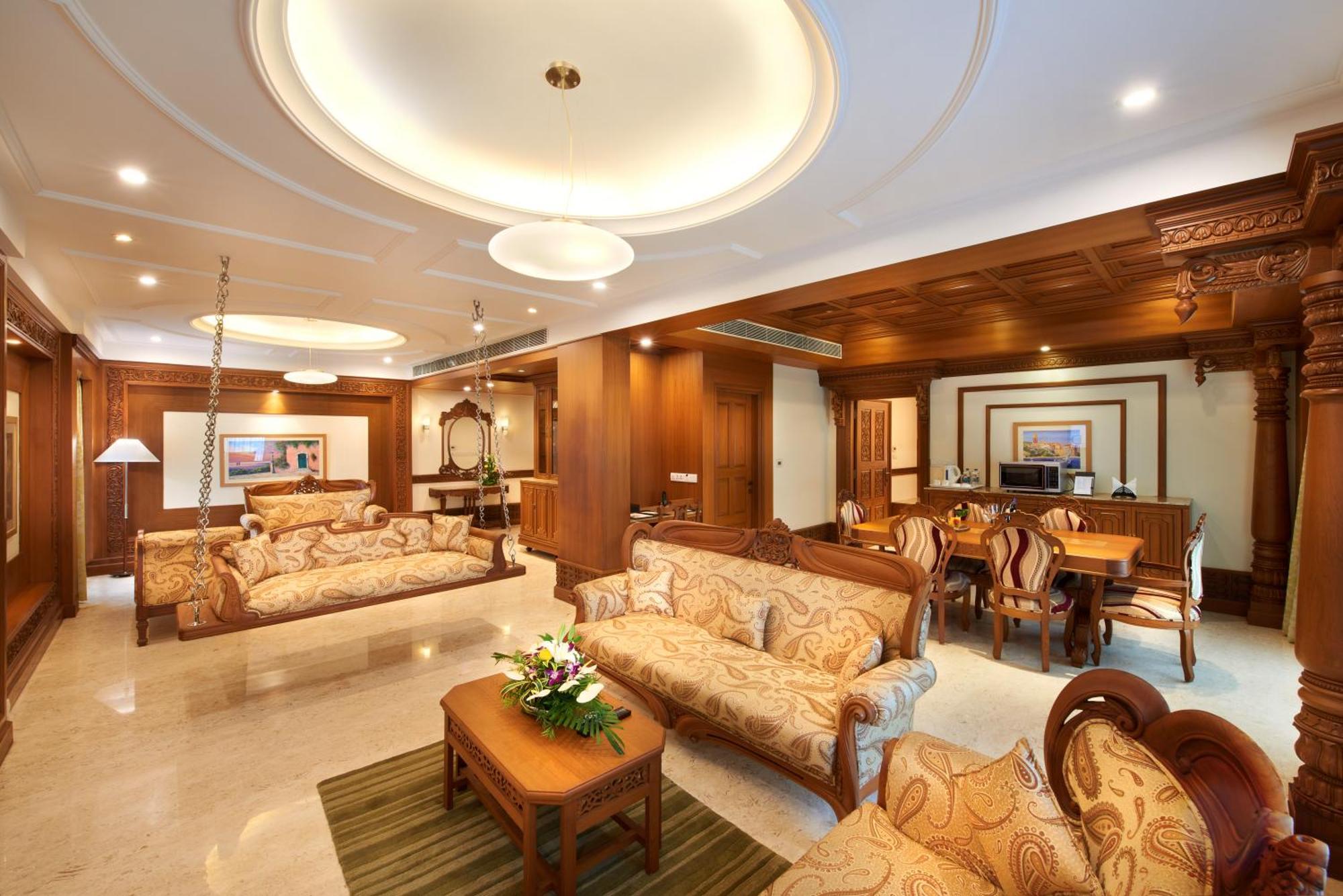 Accord Puducherry Extérieur photo